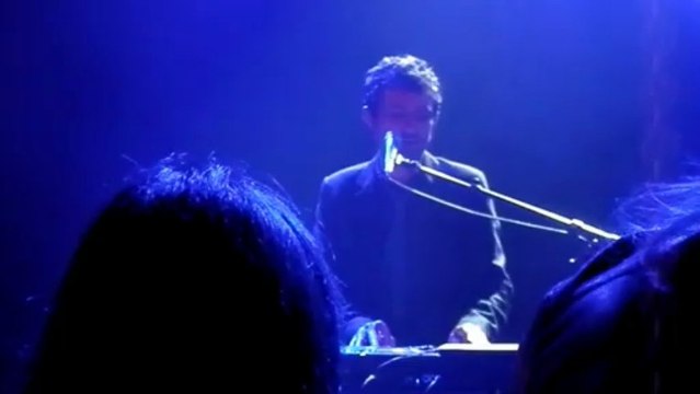 Moi moi, par Albin de la Simone au Trabendo