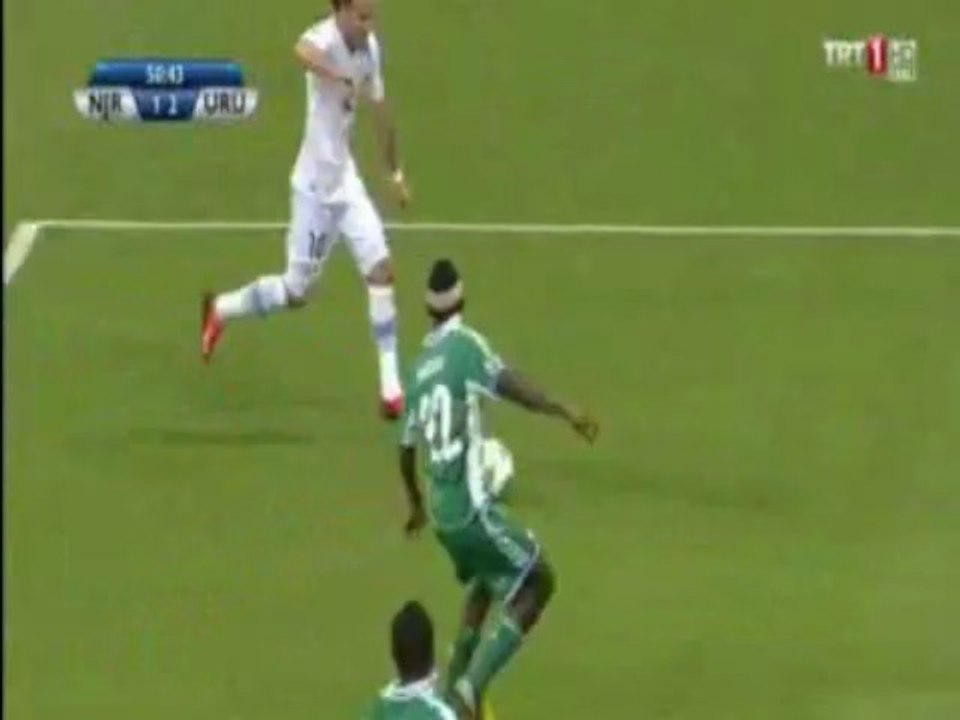 uruguay 2 - 1 nijerya | forlan müthiş gol.
