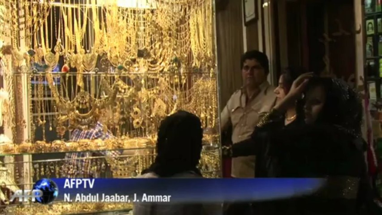 As Iraq grapples with bombs, Arbil booms