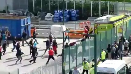 Fans fight ahead of Wembley Champions League final