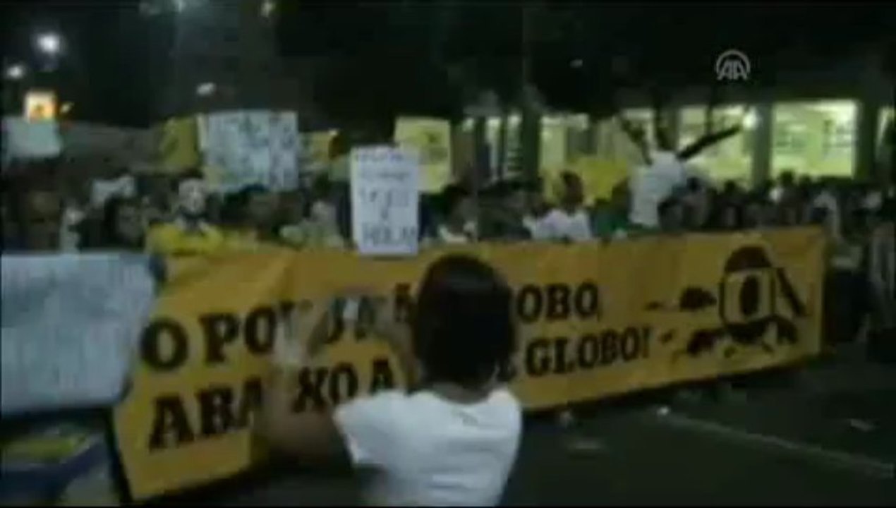 Brezilya'da halk yeniden sokaklarda