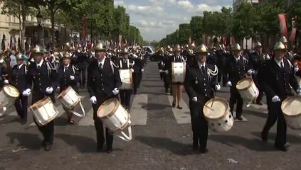 Cérémonie des drapeaux - Journée Nationale SP 2013