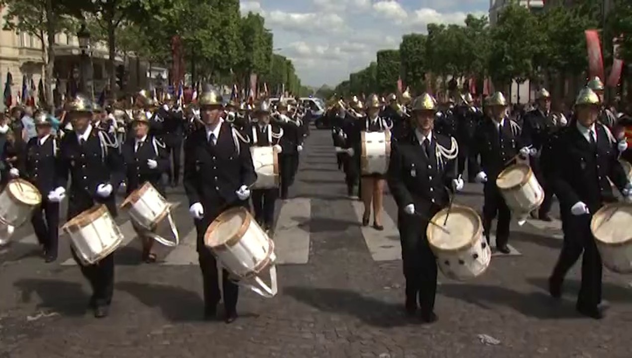 Cérémonie des drapeaux - Journée Nationale SP 2013
