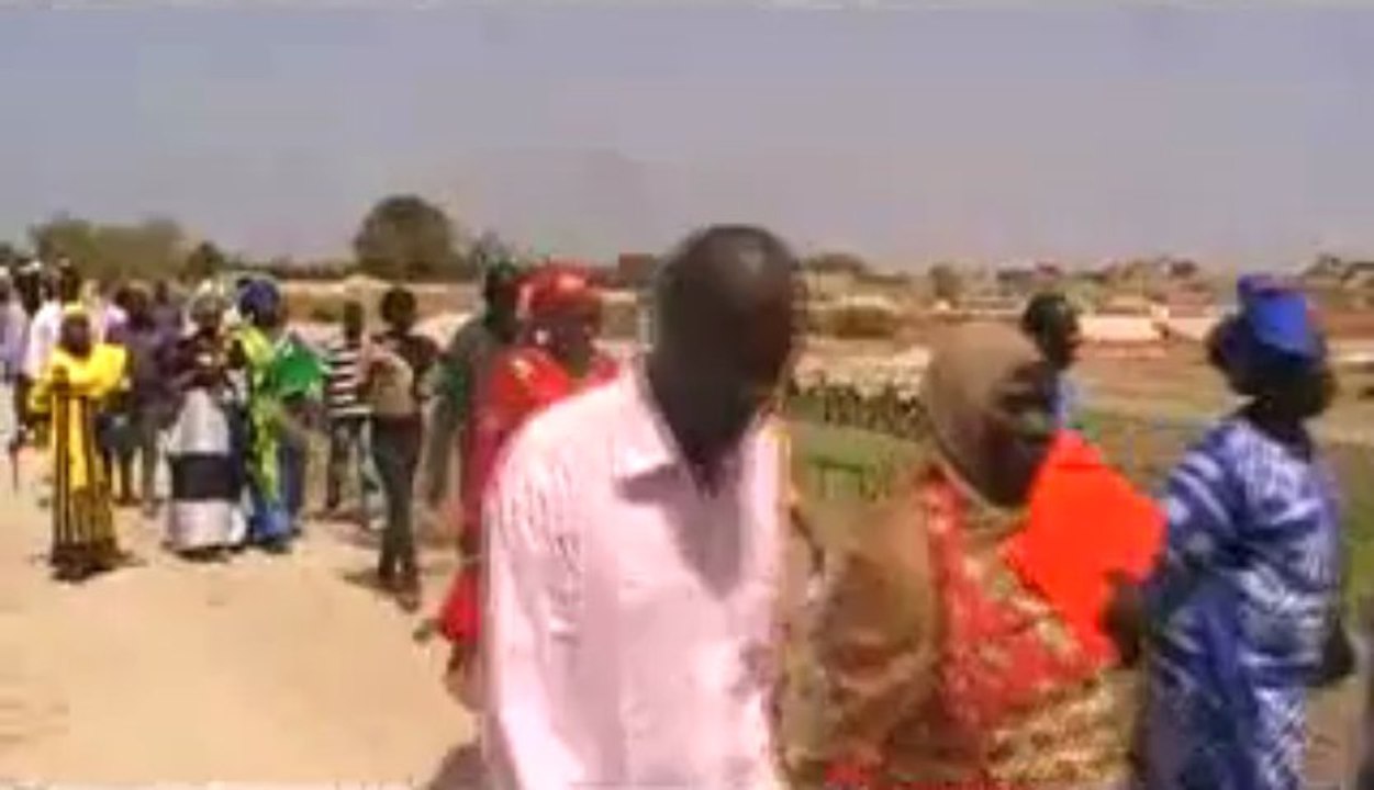 Banlieue-visite: députés et agriculteurs face aux perspectives de l'activité