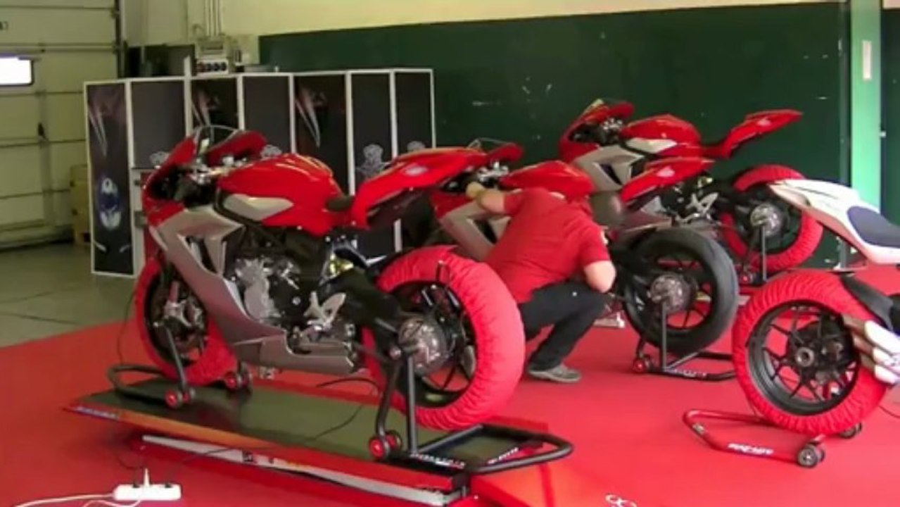 MV Agusta F3 800 | First Rides | Motorcyclenews.com