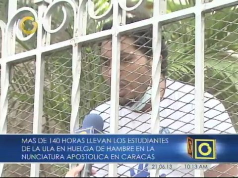 Seis días en huelga de hambre cumplen los dos estudiantes en la Nunciatura Apostolica