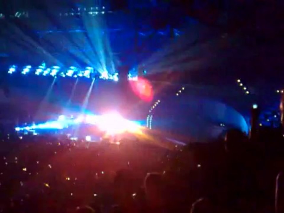 Linkin Park - Leave Out All The Rest (Live in Zürich, Switzerland 11.06.2007)