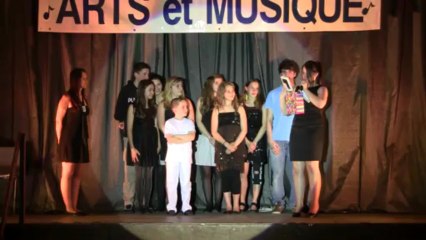 12.Samantha (glory box)