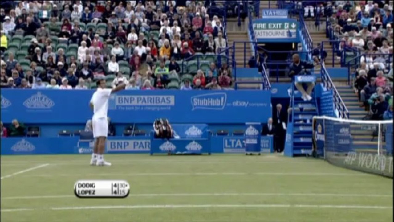 Eastbourne: in or out? schiedsrichter verpassen aufschlag!