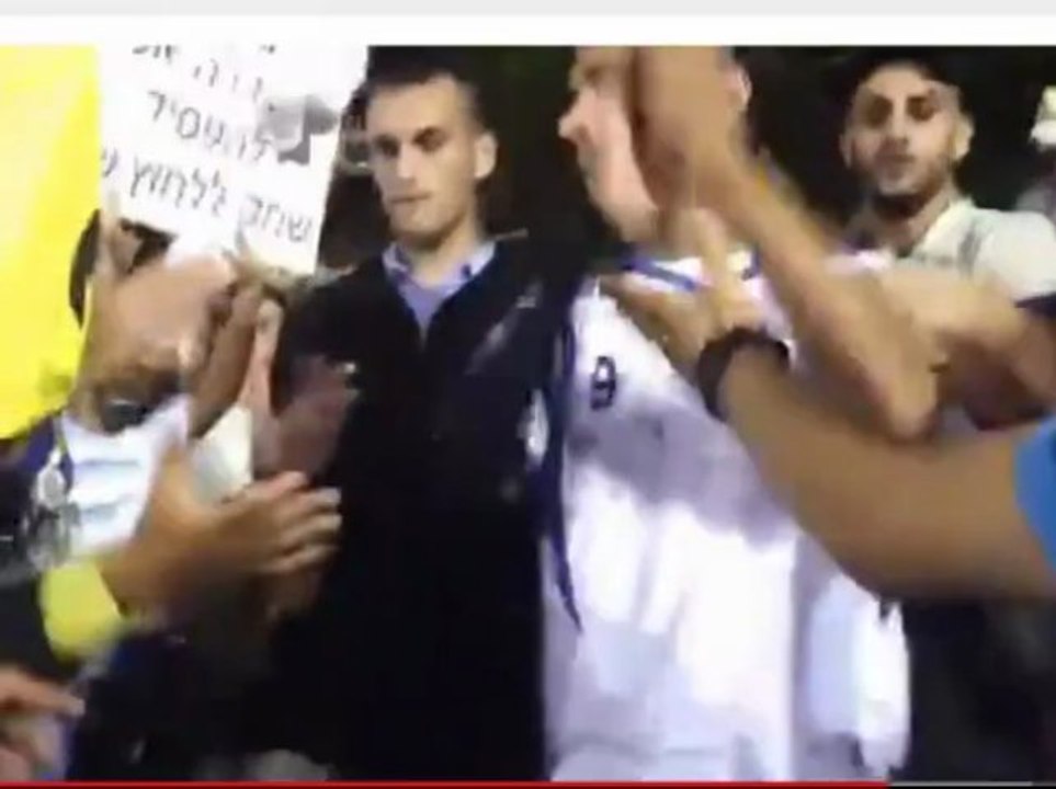2אלירז יורד אל המגרש בגמר גולללסטאר