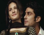 Prateik Babbar poses with Amyra Dastur