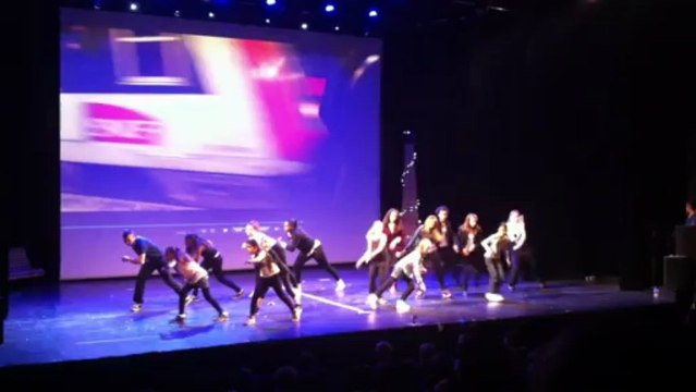 Kesley & Titia - Spectacle de danse 2013 RER
