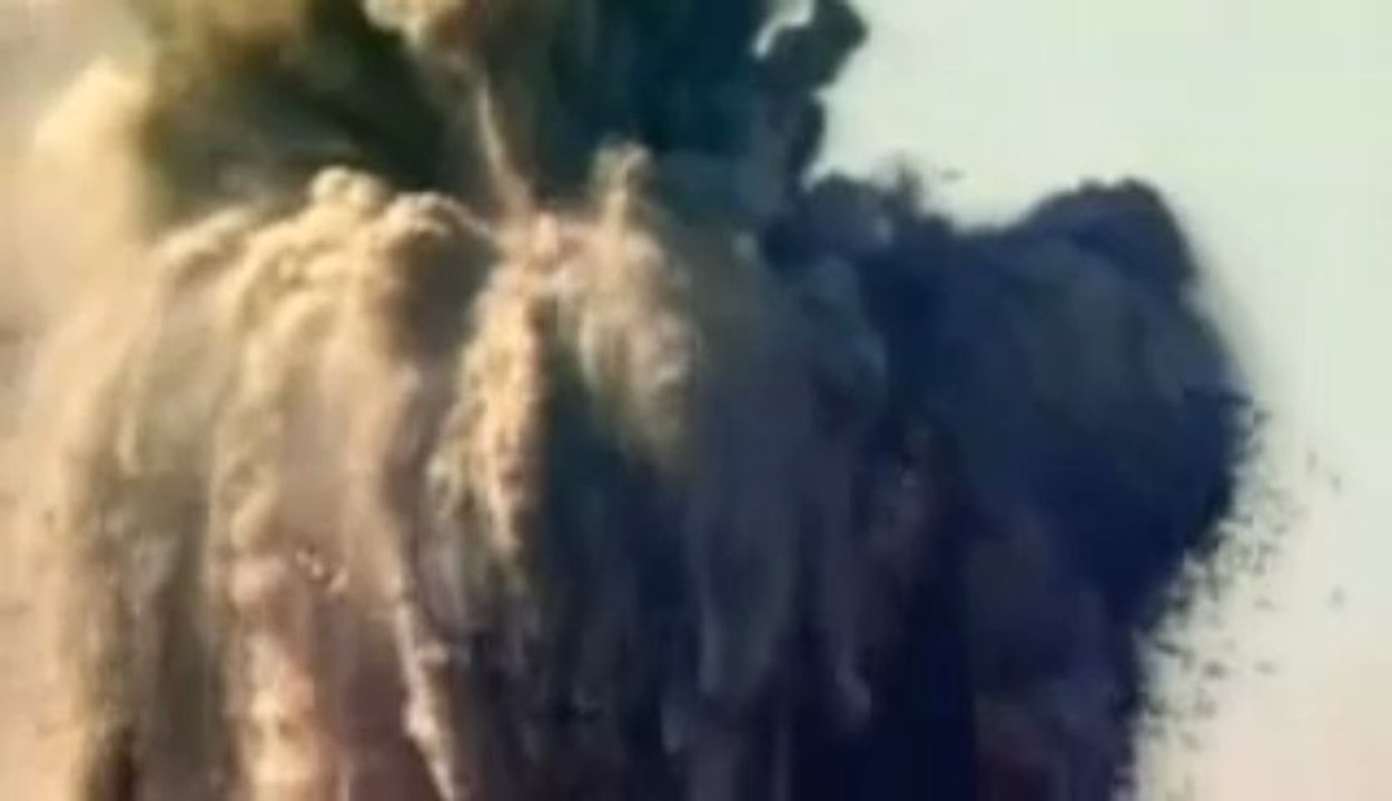 9-11 CONSPIRACY  A CONTROLLED DEMOLITION DESTROYED THE WTC!!