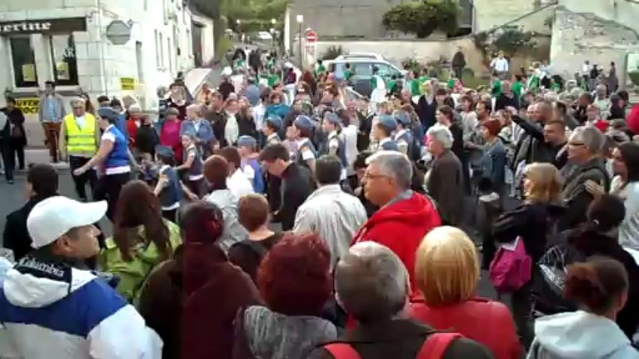 La Zik de St Vincent et les Majorettes de Montoire à la fête de la musique de Trôo 2013