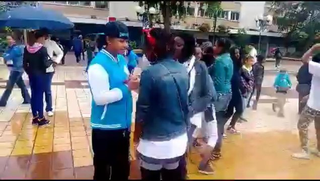Les jeunes de Garges-lès-Gonesse lors de la Flashmob (2)