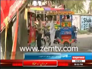 Chingchi rikshaws ke peechay bhandhi hui chapalein ... Aakhir iska raaz kya hai