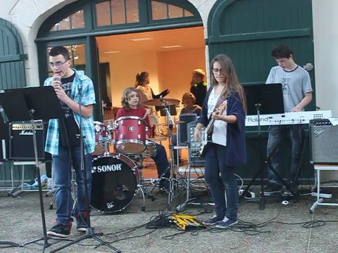 2013 Juin. SOUSTONS (Fête Musique. Groupe Conservatoire)