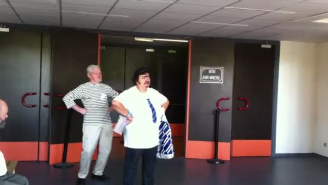 Les décalés - Station Alma/Marceau - Théâtre : Sous les pavés la plage... du métro. 1968