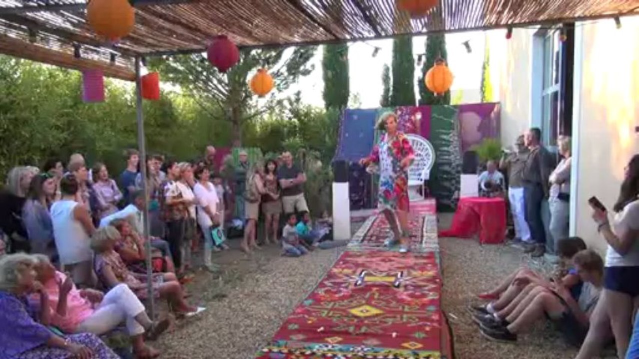 "le défilé des copines" 3 chez Jeanne Bayol à saint remy de Provence