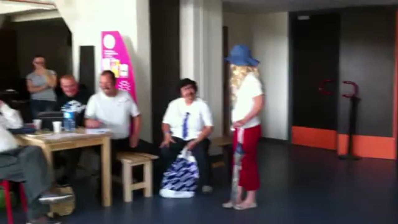 Les décalés - Station Madeleine - de "Sous les pavés, la plage du métro" - Aix 5 juin 2013