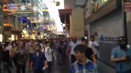 HALK GELİYOR POLİS KAÇIYOR 22.6.2013