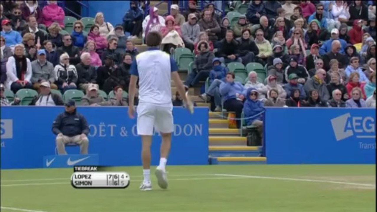 Eastbourne - Simon chute sur la dernière marche