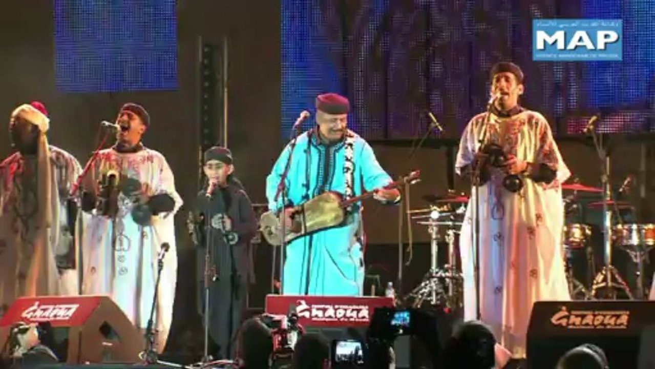 القصري يحيي حفلا موسيقيا ضمن فعاليات مهرجان كناوة بالصويرة