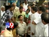 Chiranjeevi meets families of Uttarakhand victims