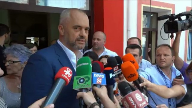 Législatives en Albanie: le chef de l'opposition appelle à voter