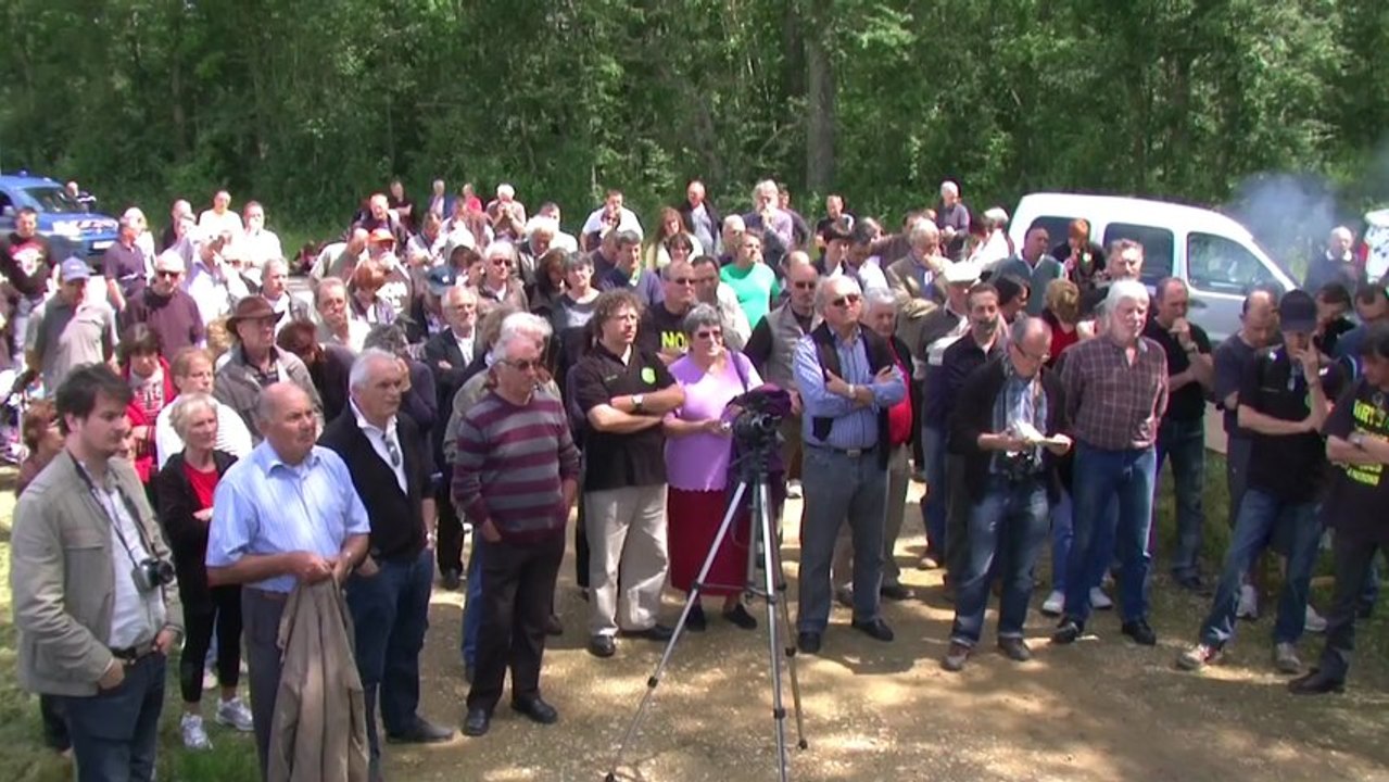 ici c'est notre terre!