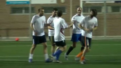 Vj J23: Minipop Pub 1-2 Bater de Munich