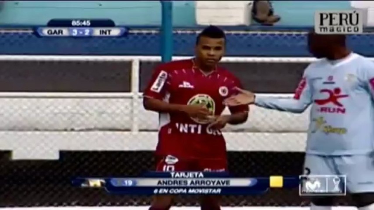 Peru: fieser tritt! chilavert flippt aus und fliegt