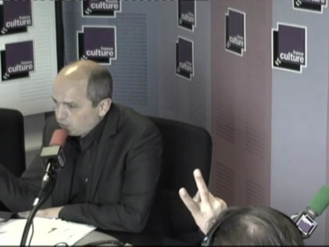 Les Matins - Retraites, emploi, croissance, le gouvernement manque-t-il de moyens ou d'idées?