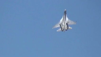 Bourget 2013 - démonstration du Sukhoi 35 - premier jour