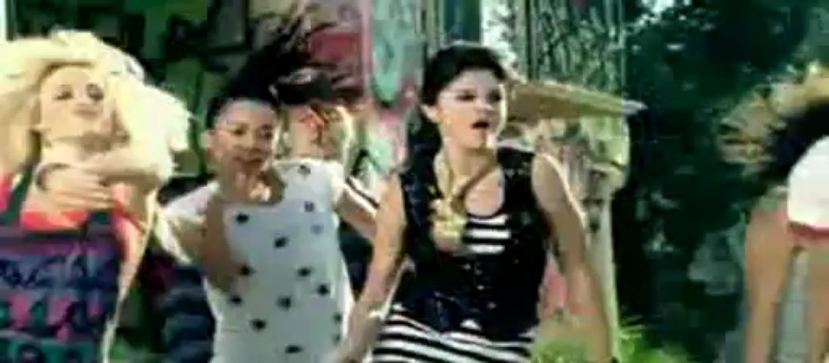 Selena Gomez-Tell Me Something I Dont Know