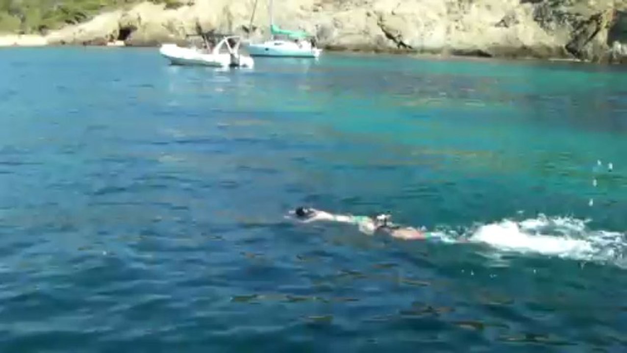 Malo et Mattéo à l'eau; Porquerolles 16 juin 2013