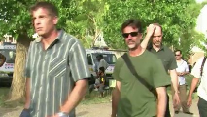 Pakistan suspends expeditions after tourist massacre