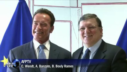 Barroso revida críticas da França em visita de Schwarzenegg