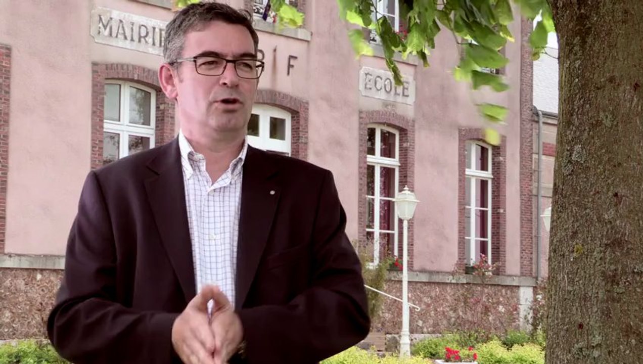 Paroles d'élus Tome 9 - Education : L'interview : John Billard