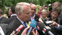 Ayrault insiste sur la sécurité, priorité du gouvernement