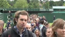 Wimbledon, pazienza ed entusiasmo tra i tifosi al 1° giorno