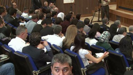 Syria says Assad won't cede power at Geneva meet