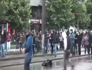 Download Video: Eskişehir'de Polisin TOMA ve Biber Gazlı Müdahalesi 17 Haziran 2013