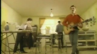 Crowded House - Don't Dream It's Over(360p_H.264-AAC)