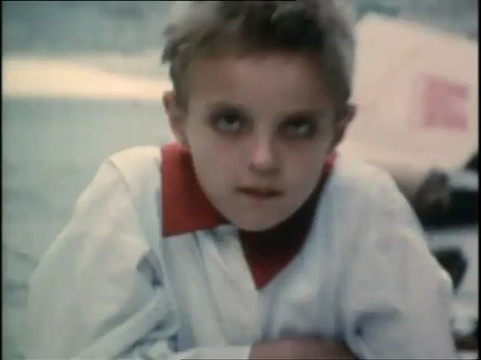 Welcome to Sarajevo theatrical trailer