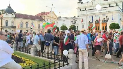 Bulgaristan'da devletin zirvesi protestoları görüşecek