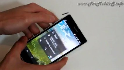 Sony Xperia Z - Principali specifiche, inserimento microSIM e microSD