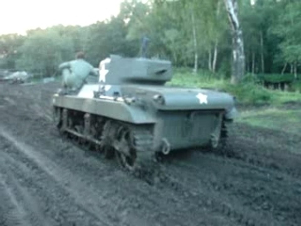 Char Locust M-22