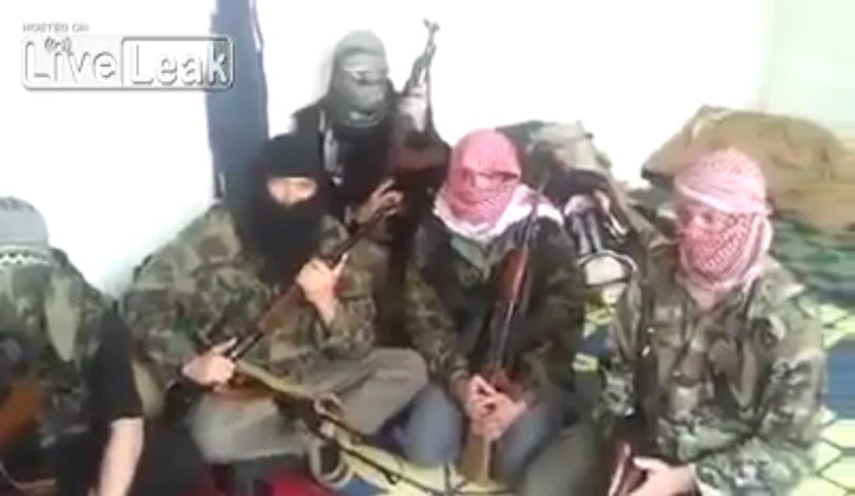 A small group of Bosnian fighters pledge to battle assad's gangs