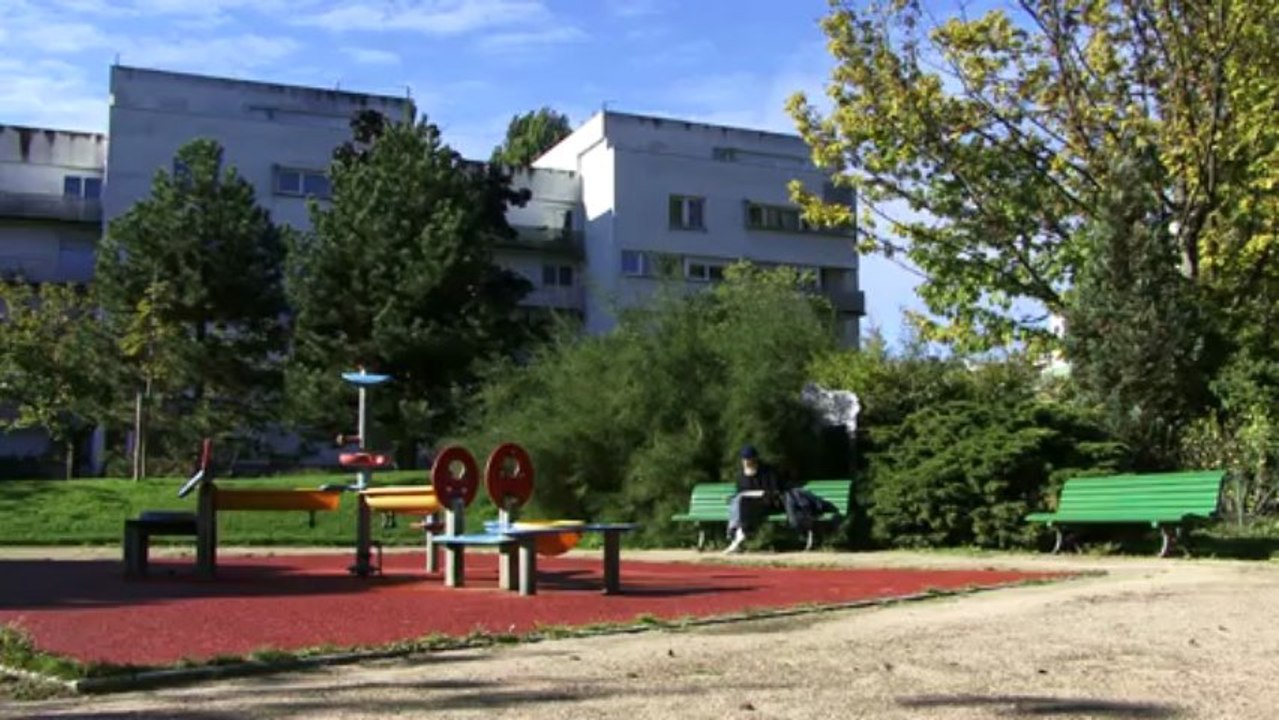 SOUS LES PAVES LA BIEVRE  AESN
